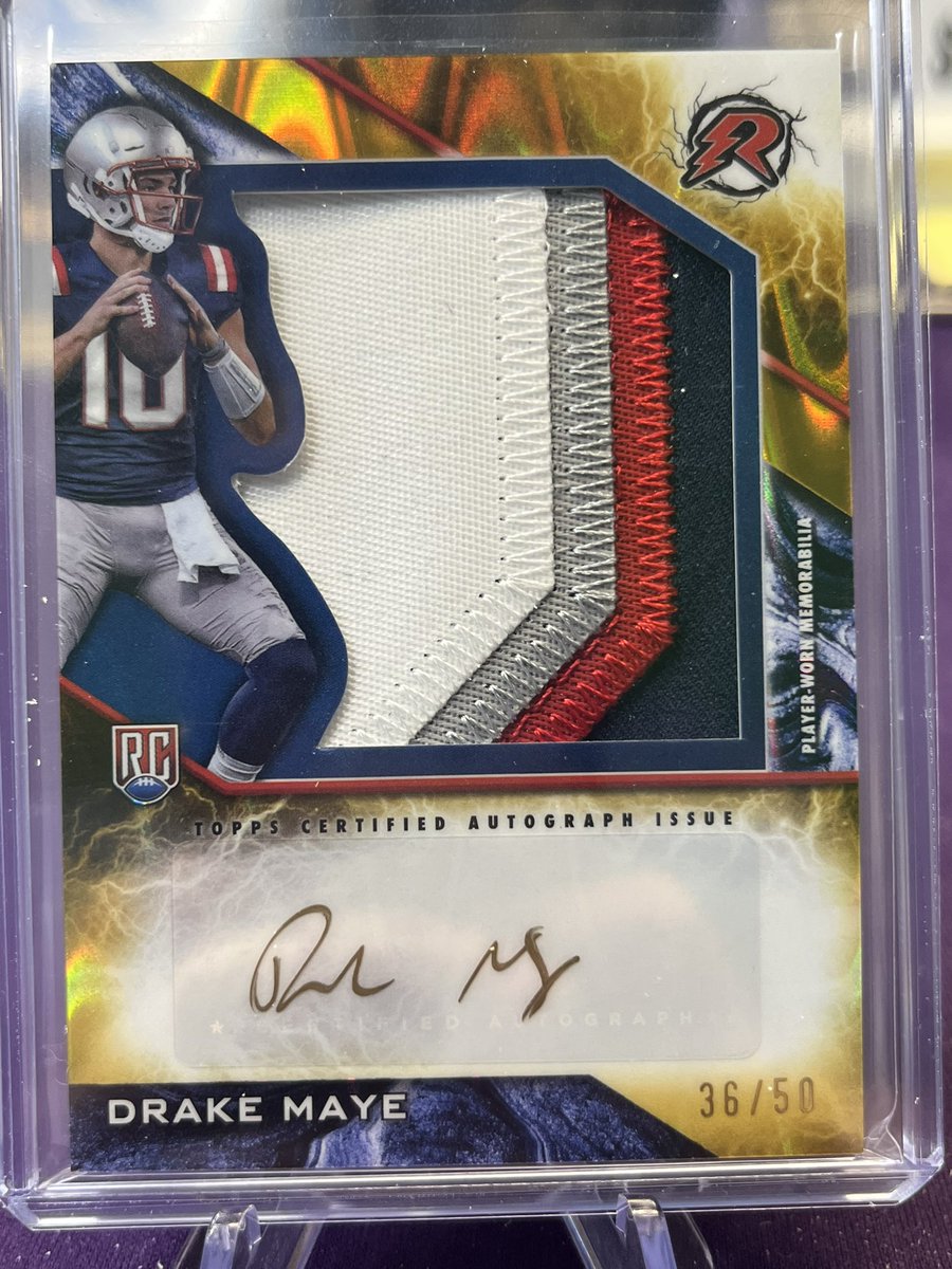 BlessedBreaks's tweet photo. Straight Bangerz!! Come hangout with us over on #whatnot !! Pulling heat #PYT IN THE SHOP NOW FOR SIGNATURE CLASS & CLEARLY DONRUSS!!
https://t.co/kejIXXXK71
#topps #toppsfootball #footballcards #whodoyoucollect @ToppsGallery @Topps @toppsjapan @Fanatics #thehobby #collecting #pickyourteam #whatnotshop @HobbyRetweet_