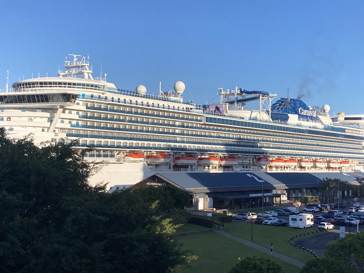 PSyvret's tweet image. Get a load of this monstrosity.  I’d rather spend a week in Gympie.