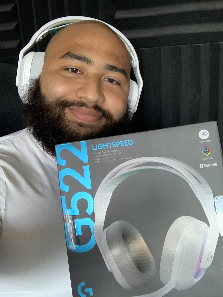 The BRAND NEW G522 LIGHTSPEED by <a href="/LogitechGUK/">Logitech G UK</a> is here ⚡️

Lightweight, wireless, sleek—and the audio? CRISP 🔊

The G733 used to be my fave headset on the market… not anymore! 🎧

Welcome to the G522 era 🔥

Check it out: logi.gg/G522Lightspeed… #Ad