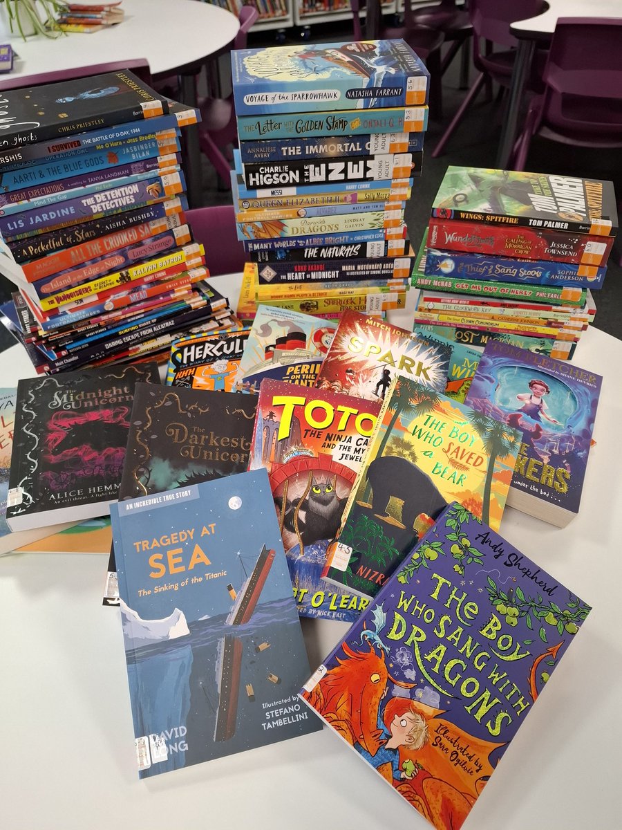 It's always exciting when we have delivery of new books. A huge thanks to Cwmbran Trust for allowing this to happen. #notinmissout #loveofbooks <a href="/CwmbranHigh/">Cwmbran High School / Ysgol Uwchradd Cwmbran</a> 📚