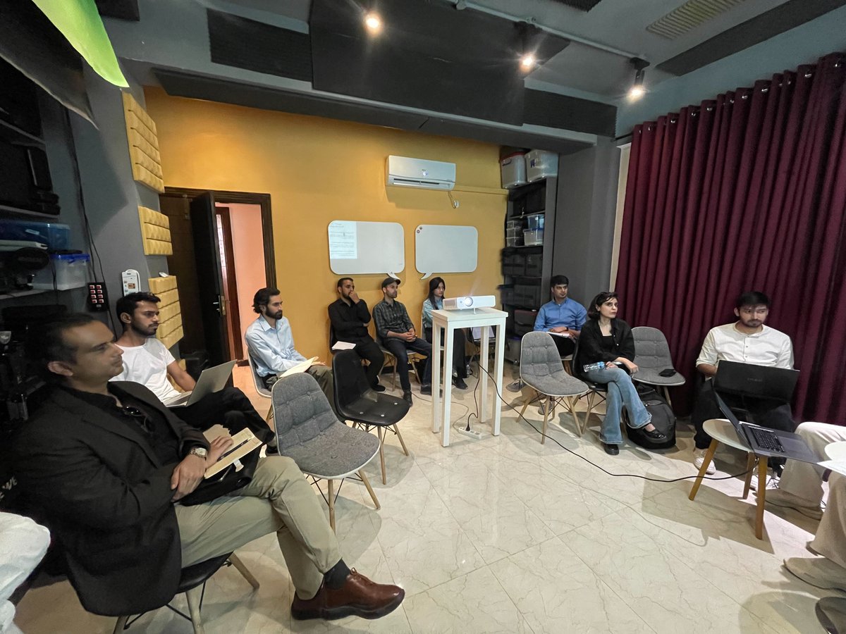 mmfd_Pak's tweet photo. MMfD held two sessions of its Empowering Journalists Against Disinformation (EJAD) training on 20th May at the MMfD office in Islamabad, equipping journalists with tools to detect AI-generated content and tackle disinformation.
#EJAD #MMfD #MediaLiteracy #Disinformation #AI https://t.co/8vBWaKapSU