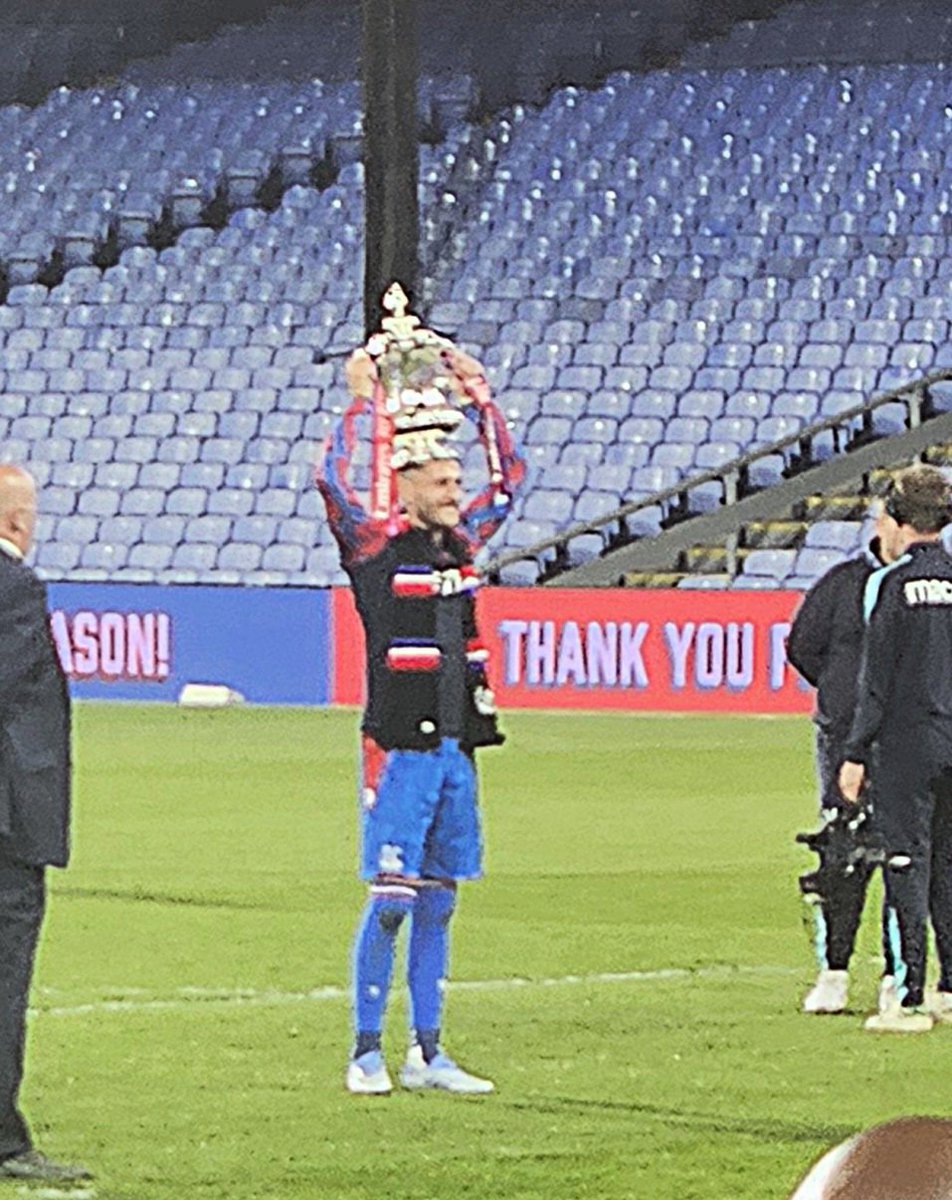 HC15OnTour's tweet image. Beautiful to see when it finally came round.

#FACupFinal Winnners 🔴🔵