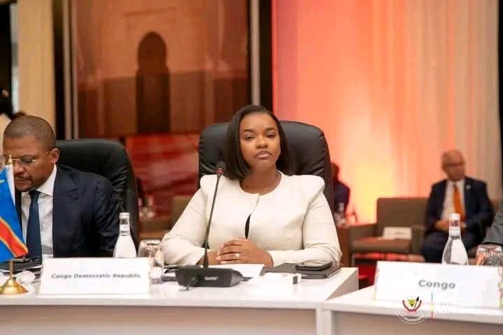 EzoMatadi21365's tweet photo. Victoire pour la RDC !
La Ministre de la Jeunesse, @Ayeganagato_N1 , rejoint le Secrétariat général de la CONFEJES !
Une reconnaissance internationale du leadership de la RDC en matière de jeunesse et de Francophonie.
#RDC #CONFEJES #Francophonie #LeadershipJeunesse https://t.co/5eBcUIY8lr
