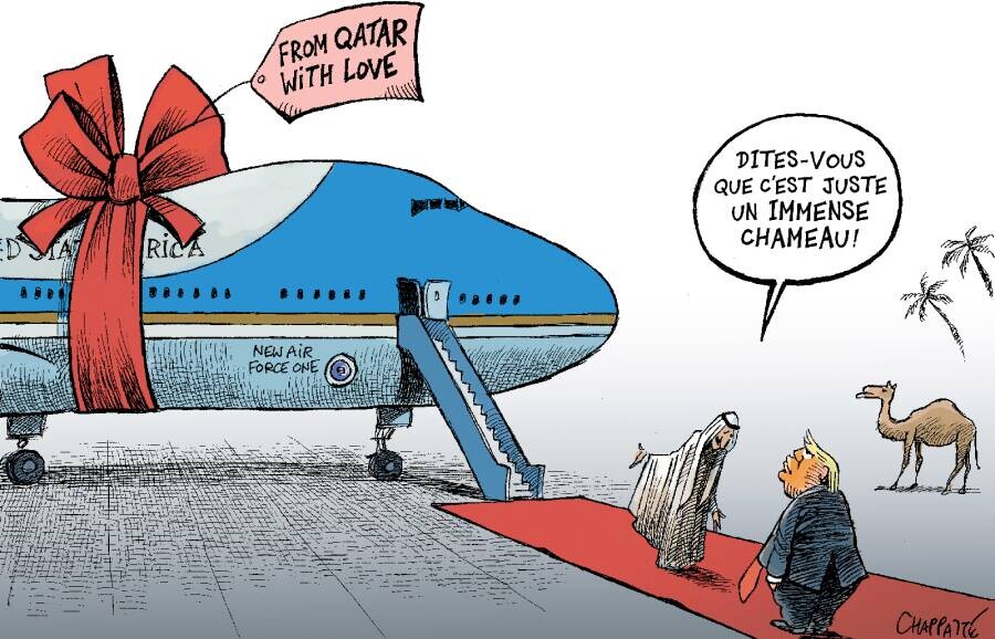 "Un cadeau de l’Emir" - L'actualité croquée par notre dessinateur <a href="/chappatte/">Dessins de Chappatte</a>