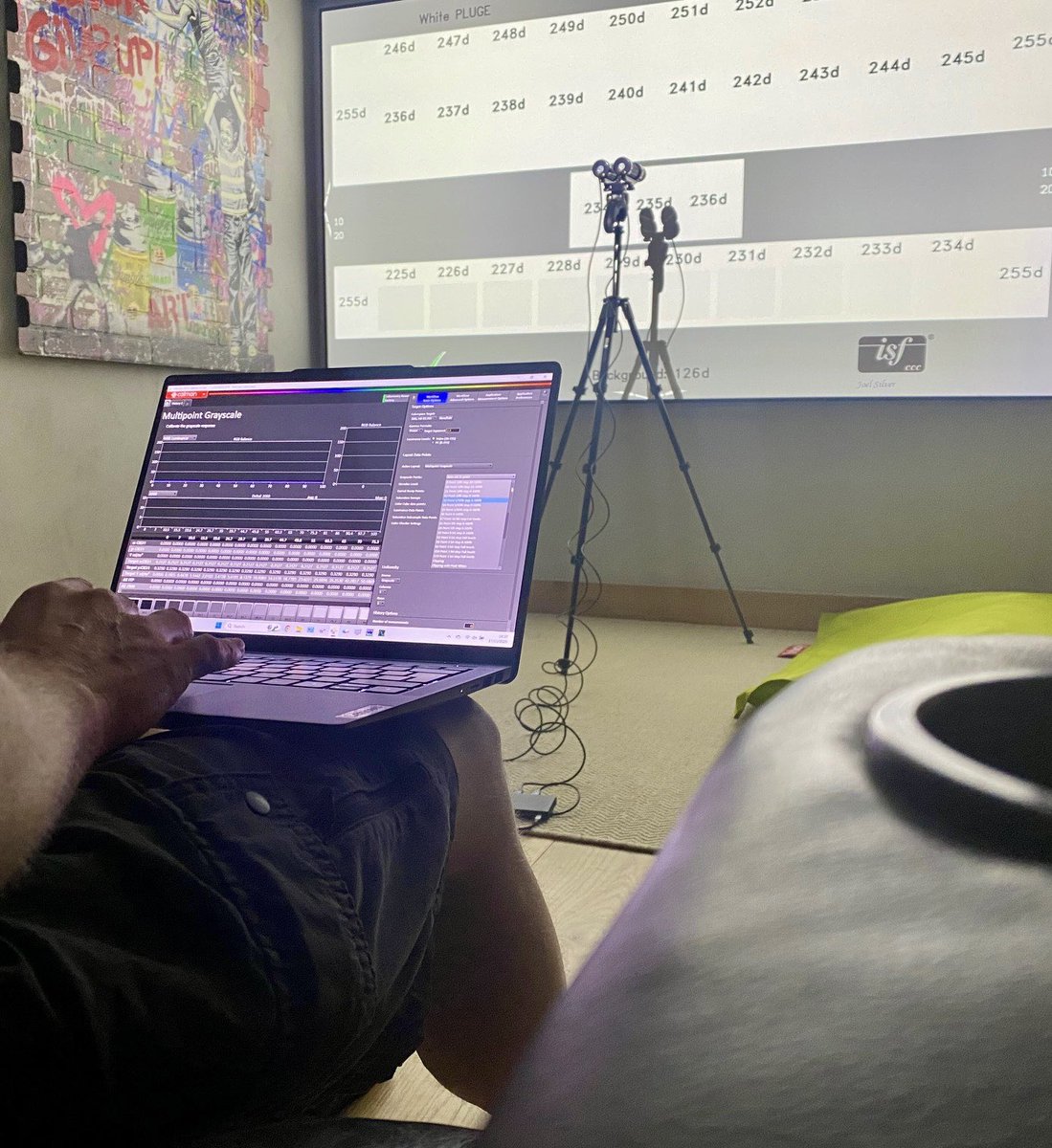 AudioVenue's tweet photo. Calibrating JVC projector. The difference is frankly incredible,
#jvc #jvcprojection #jvcprojector #isf #isfcalibratiion #homecinema #cinemapicture #ealing #maidenhead
@jvc_uk https://t.co/C4vvI34Gst