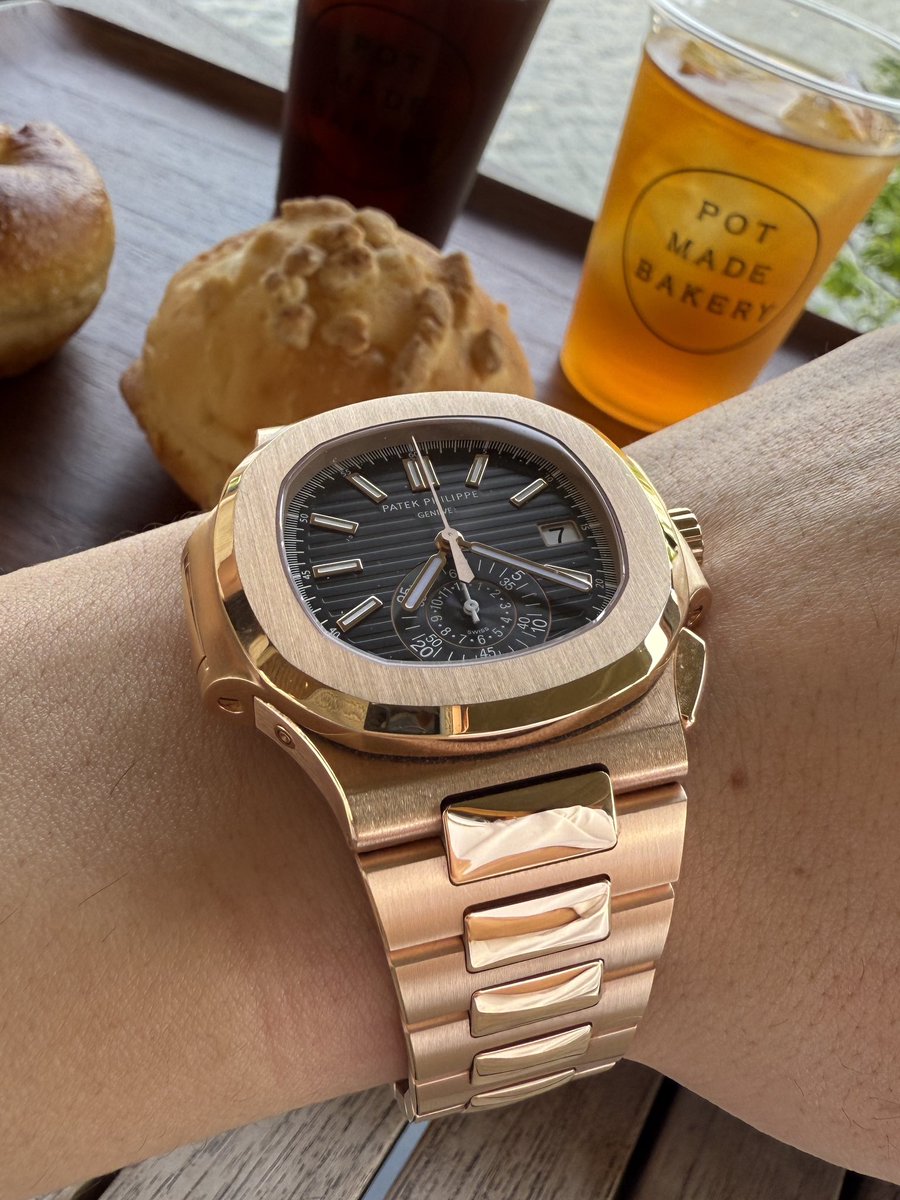 r72_18's tweet photo. ブランド物に価値はないって言うやつ、
だいたいブランド物ほとんど買ったことない。
買ったことあるのはヴィトンの財布だけ。 https://t.co/oXOahXrbDI