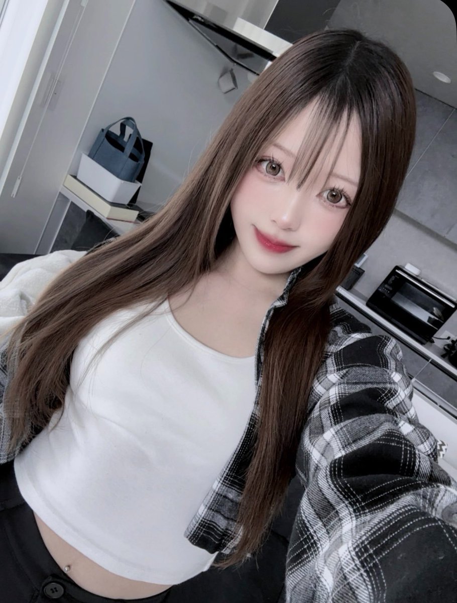 GamerJoshiHub's tweet photo. 魅力的な #ゲーマー女子 を紹介するメディア  
【Gamer 女子 Hub】です✨  

このポストを見た人は  
RT & ♡ で応援よろしくお願いします🥺  

🎮–––––––––––––––––🎮  

今回紹介する女子ゲーマーさんは  

なちゃん さん  
▶︎▶︎▶︎ @nana___x7  

🩵Play games🩵  
Overwatch / 7 Days to Die / ホラーゲームいろいろ  

🩵Likes🩵  
パチンコ / お酒 / 猫  

🎮–––––––––––––––––🎮  

最近はホラーゲームにどハマり中のなちゃんさん👻  
ゆるーくまったりした雰囲気で、ゲームも雑談も楽しみたいスタイル✨  
お友達はいつでも募集中とのことなので、気軽に声をかけてみてね🫶🏻  

気になる人は今すぐフォロー👀💫
▶︎ @nana___x7 

🎮–––––––––––––––––🎮  

RT & ♡ で応援よろしくお願いします❣️  

#ゲーム好きと繋がりたい #GamerJoshiHub  
#OW2 #ホラーゲーム #7DaysToDie  

【Gamer 女子 Hub】では  
魅力的なゲーマー女子を紹介しています💡  

💫過去の投稿は ▶︎ @GamerJoshiHub ハイライト欄をチェック  

※ ご本人様から掲載許可を頂いております。  
※ 情報は掲載時のものです。