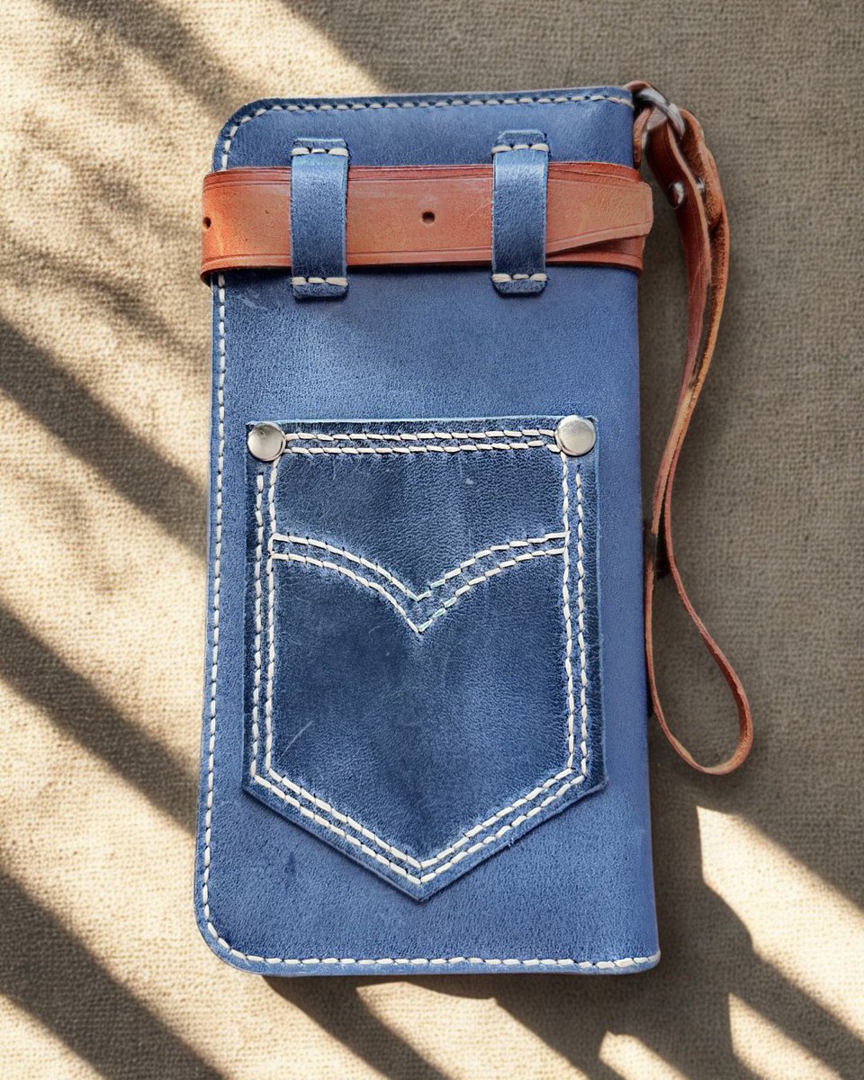 NuaBagscom's tweet image. 💙Elegance Meets Functionality
Crafted from premium genuine leather, this handmade long wallet combines minimalist design with everyday practicality.

#HandmadeWallet #GenuineLeather #MinimalStyle #UnisexDesign #LeatherGoods #ThoughtfulGift #WalletGoals #handmadebag #nuabags