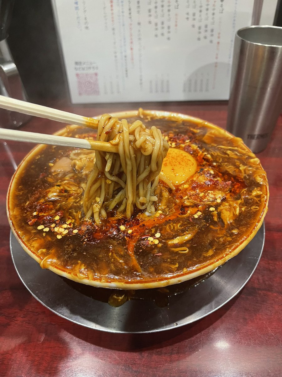 estedaisukidayo's tweet photo. 中華そば辻さんの
最近流行りの酸辣ヂャン麺🍜

思ってるほど辛くなく、リピ確定です👍 https://t.co/wkluX4YpHS