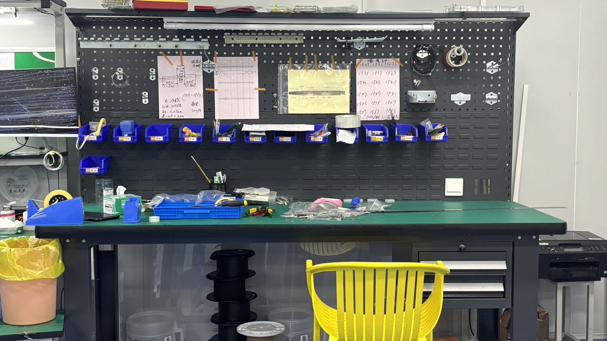 Ideal for sensor packaging and demodulation testing—FBG workbench streamlines your optical experiments.
 #OpticalSensor #FBGLabTools #RAndDEquipment #PrecisionSensing #fyp #FBG #TechSensing #OpticalTechnology #TemperatureSensor #fyp
