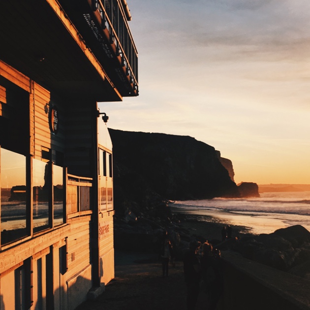 Sea views, unbeatable sunsets and great food. Welcome to summer in The Beach Hut 🌞

Go for a Beach Hut classic crab linguine or try something new with a lamb shawarma flatbread. Settle in for a sundowner, cocktail in hand. Book a table: bit.ly/3CJJHDy