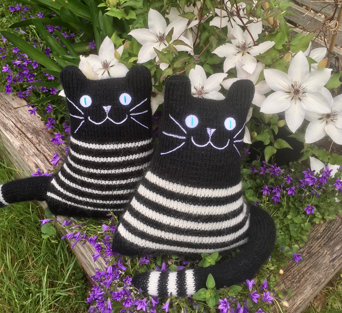 Hello Wednesday! #earlybiz #cats #giftideas threewoollyowlsstore.etsy.com/listing/553024…