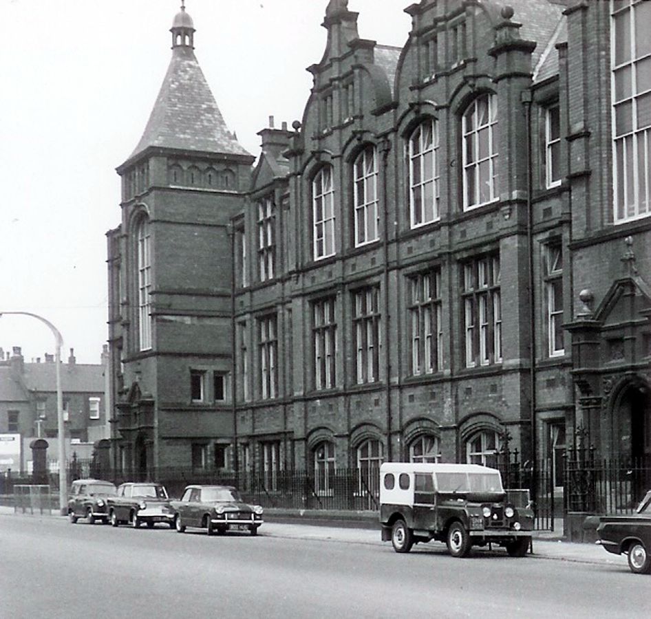 Former Victorian Leeds school put up for sale by social enterprise Shine
tinyurl.com/4ny6tcmx #Leeds