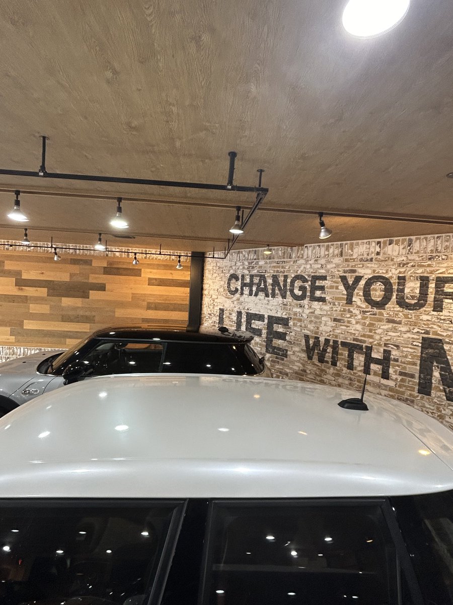 YOLO_CARWRAP's tweet photo. #MINI
#CABANA
#カーラッピング
#ルーフラッピング
#グロスホワイト
#YOLO https://t.co/pNmEiUvP92