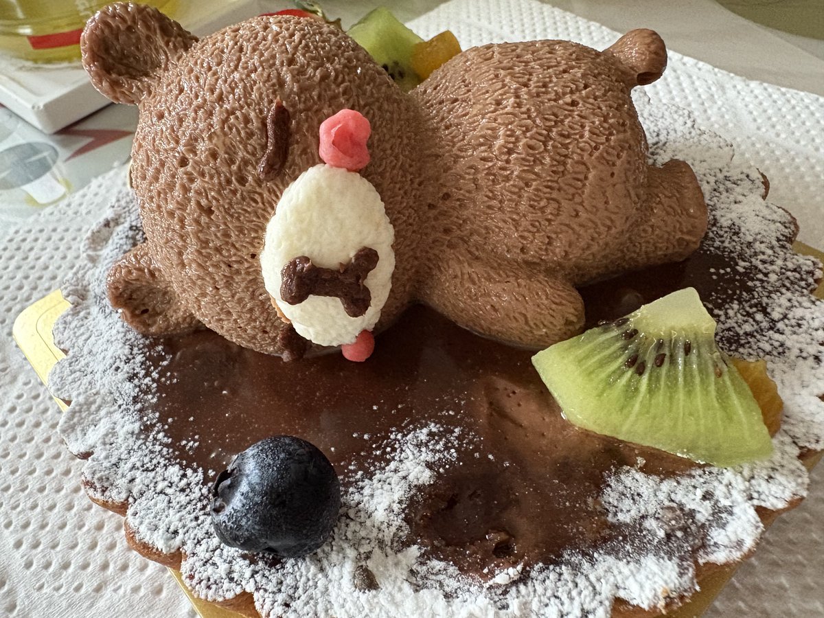 くまタルト♡ ネーミングセンスがすごすぎる（笑）」 クマが寝ているタルトの名前が
