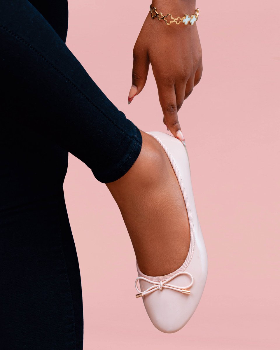GardenCityNbi's tweet image. Soft on your feet, strong in your style game! Ballerina shoes &amp;amp; handbag available at @Batakenya store.
 #handbags #slingbags #shoes #womenshoes #batashoes #batakenya #ballerinashoes