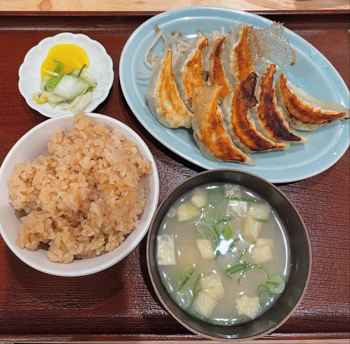 detectivejohnny's tweet photo. サクラご飯も選べる。浜松来たならだもんで餃子！#浜松餃子 #だもんで餃子 #浜松グルメ #浜松連尺町 https://t.co/ZPTAPIlTQR