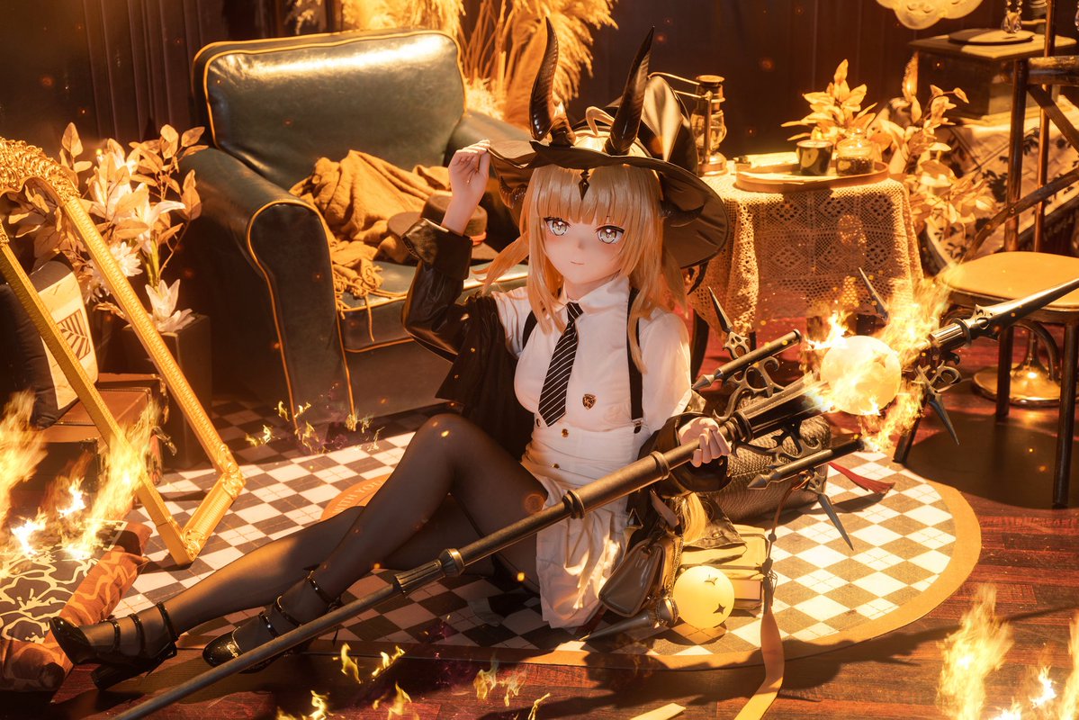 5.2世界线场照【焰影苇草·博物】part2
📷：云桑 
🔧：<a href="/YaXia7/">圈儿</a> <a href="/Aleafysuki/">K_vAE</a> 
#着ぐるみ #kigurumi #明日方舟 #アークナイツ    #Arknights #焰影苇草 #焔影リード