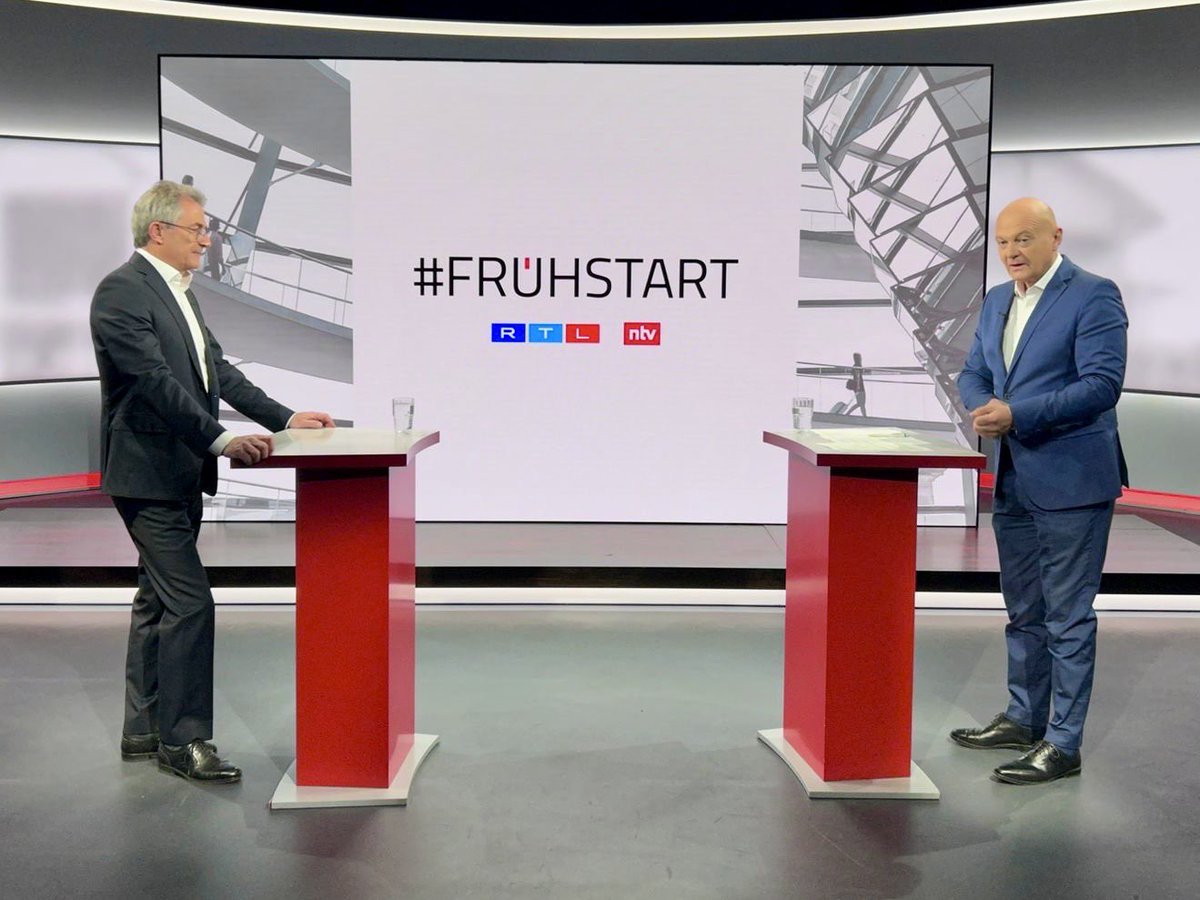 Jetzt geht’s los. Der Tag der BAUINDUSTRIE startet bei <a href="/ntv/">NTV</a>. BAUINDUSTRIE-Präsident Peter Hübner: Die Branche steht unter Druck. Beim TBI mit Kanzler <a href="/_FriedrichMerz/">Friedrich Merz</a> geht es heute um Lösungen und neue Impulse. #TBI25