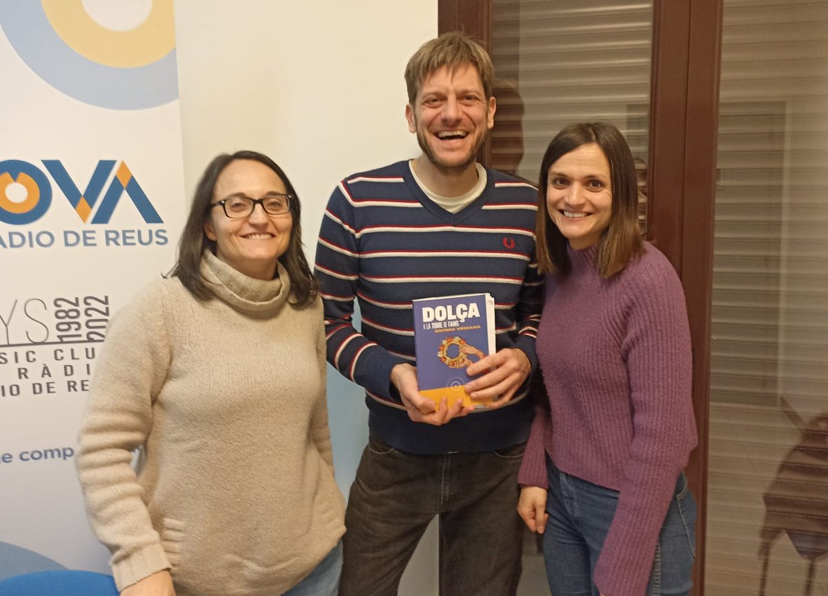 Al programa L'estranya quimera de <a href="/lanovaradioreus/">LANOVA Ràdio de Reus</a>,  l'<a href="/AgnesToda/">Agnès Toda i Bonet</a> i la <a href="/laufabregat/">Laura Fabregat</a>, amb l'excusa de Dolça, parlem del panorama de la novel·la contemporània catalana. 

lanovaradiodereus.cat/lestranya-quim…