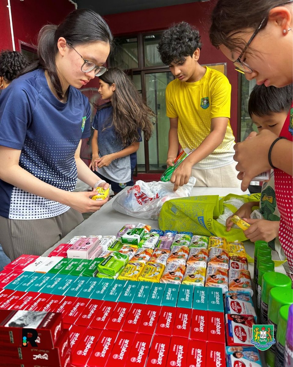 More than just a donation drive, the Action Strand brought the Street Store to life at Pusat Transit Centre!

We created a pop-up shopping experience where people experiencing homelessness could choose clothes and hygiene products freely, with dignity and respect. 💚 #GISMalaysia