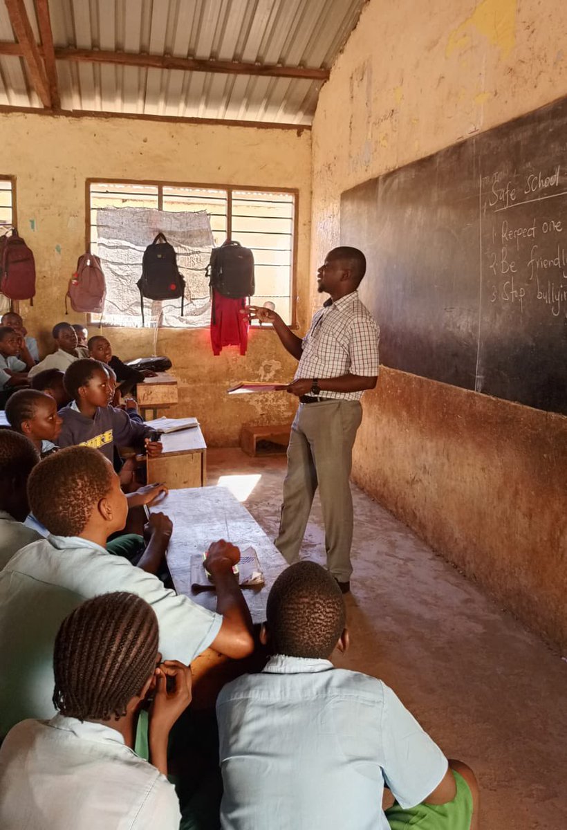CandleKenya's tweet photo. Reflective school club sessions are in full swing—creating safer schools and reducing violence against children. With committed teachers and club leaders leading weekly sessions, we’re taking real steps to protect every child. #EndViolence #SafeSchools #ChildProtection https://t.co/FJ3znNnqpg