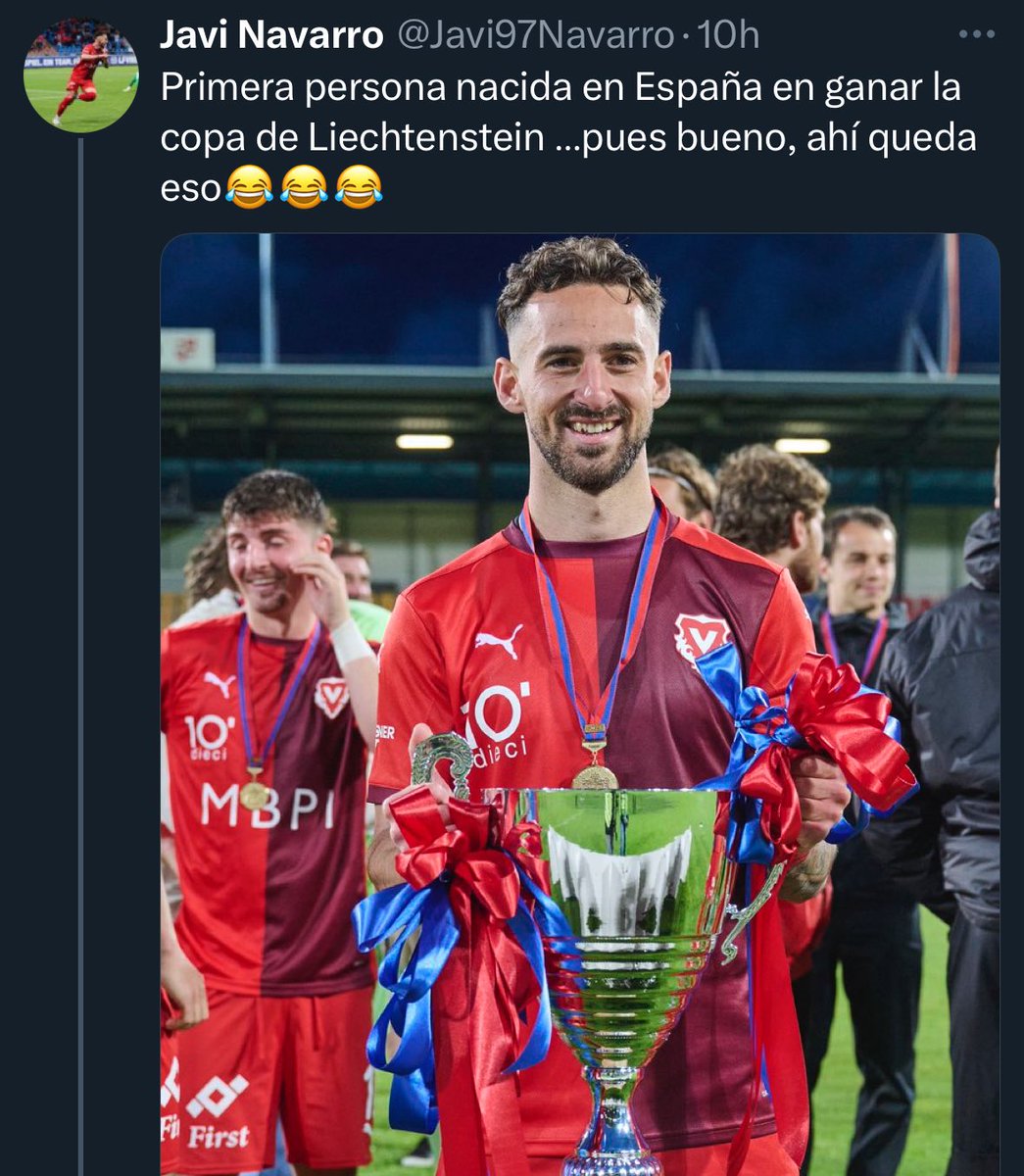 javiqm94's tweet photo. Primer vejeriego en vestir la camiseta del @Cadiz_CF y en ganar la Copa de Liechtenstein.

Grande @Javi97Navarro, hombre récord “made in Vejer” 👏 https://t.co/gB8GwsOyHV