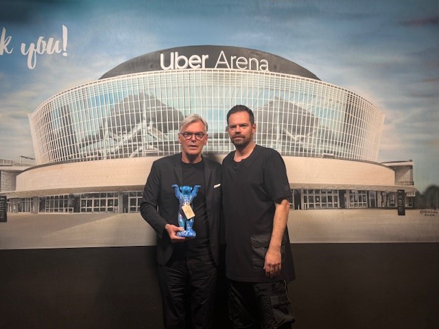 Wir bedanken uns bei allen Beteiligten von Disney in Concert mit einem personalisierten Berlin Buddy Bear.🐻 

Vielen Dank für einen mehr als magischen Abend! 😍✨