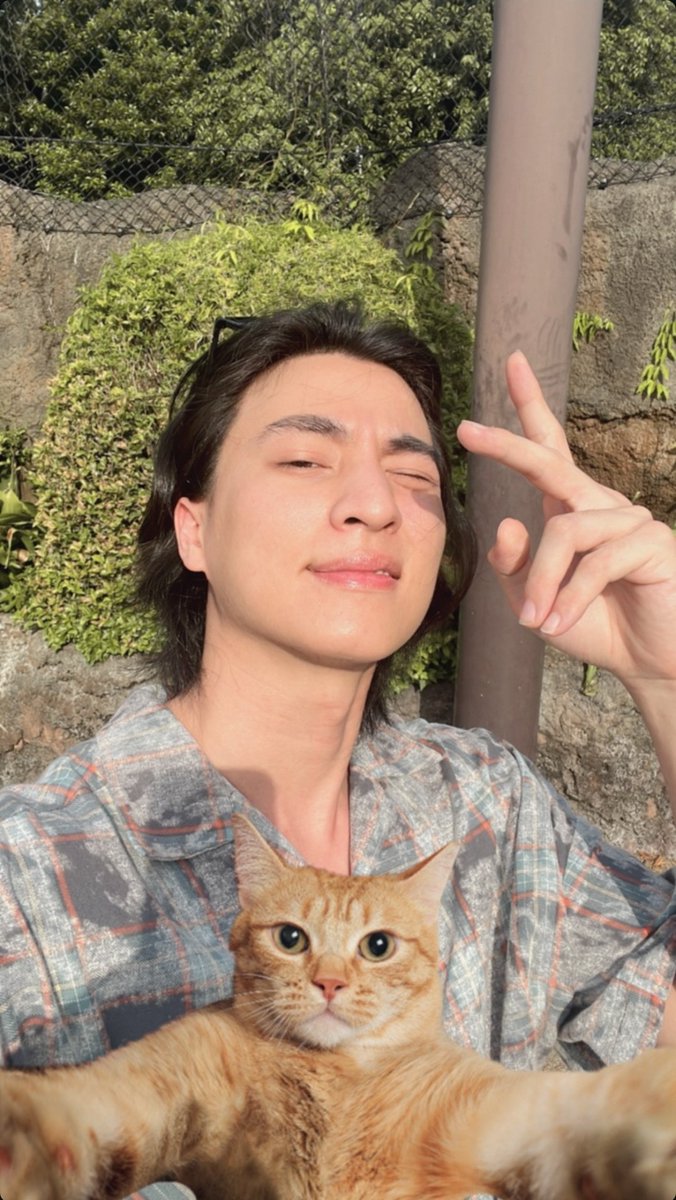 วันนี้มาโชว์​ Selfie แบบเท่ๆหนึ่งกรุบ​ ได้ไปเที่ยวแน่ๆเลย​😍😍

IGs​ : gulfkanawut​

#GulfKanawut
<a href="/gulfkanawut/">gulfkanawut</a>