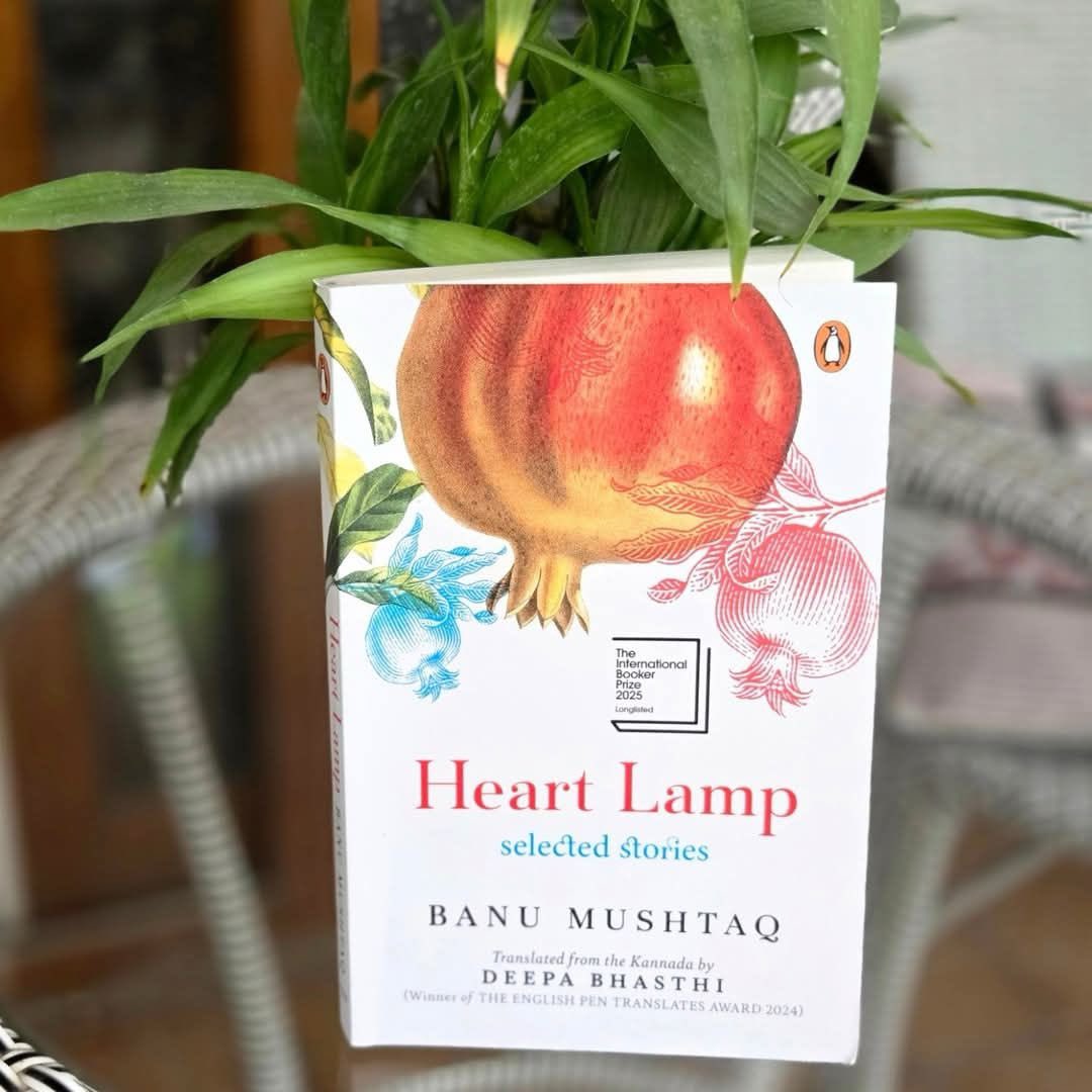 ಈ ಬಂಧನ ಸಿನಿಮಾದ ಕ್ಲ್ಯೆಮ್ಯಾಕ್ಸಿನಲ್ಲಿ ಕನ್ನಡ ಕೃತಿಗೆ ಬೂಕರ್ ಪ್ರಶಸ್ತಿ ಬಂದಿದ್ದಕ್ಕಾಗಿ ಅಭಿನಂದನಾ ಸಮಾರಂಭ ಇಟ್ಟಿರುತ್ತಾರೆ. ಅದೊಂದು ಭಾವುಕ ಸನ್ನಿವೇಶ. ಡಾ.ವಿಷ್ಣುವರ್ಧನ್ ಅವರ ಮಾತುಗಳು ಪ್ರೇಕ್ಷಕರನ್ನು ಅಳಿಸಿಬಿಡುತ್ತವೆ. ನನಗೆ ಆ ಮಾತುಗಳು ತುಂಬಾ ಕಾಡಿದ್ದವು. ಮಾರನೇ ದಿನ ಪತ್ರಿಕೆಗಳಲ್ಲಿ ಆ ಸಿನಿಮಾದ ರಿವ್ಯೂ ಓದುವಾಗ  ಆ