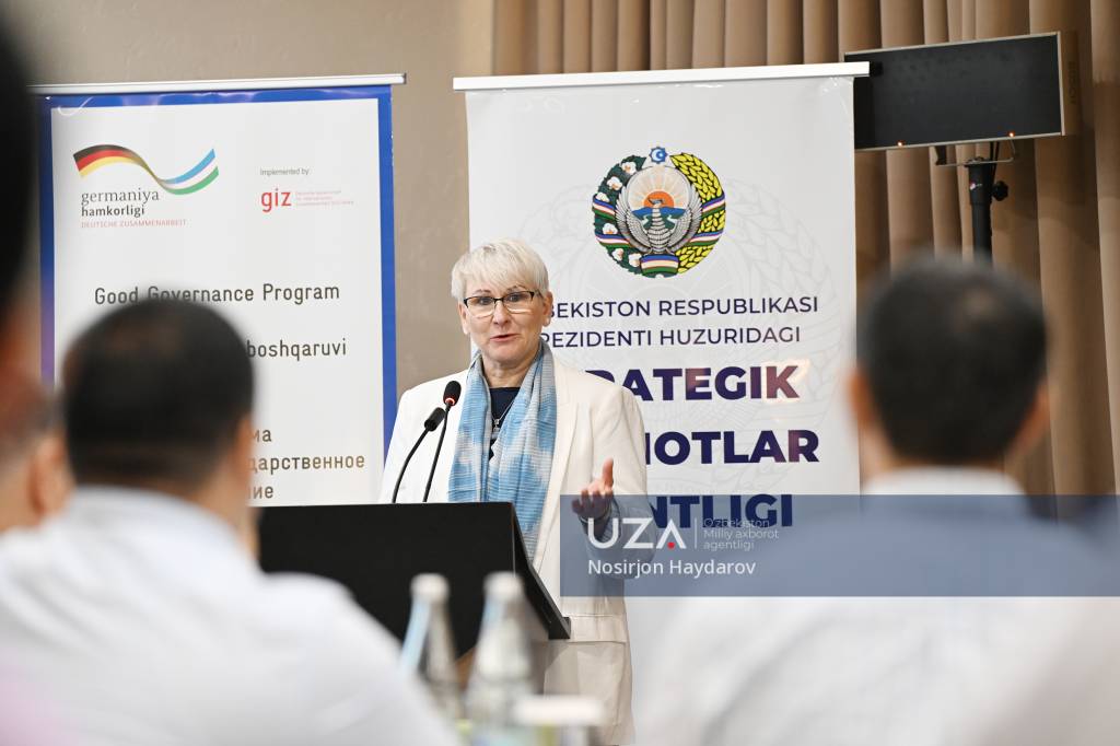 CFLA_gov_lv's tweet image. 🇱🇻🇺🇿🤝Taškenta 20.-21.maijs
Seminārs “Strategic communication and communication of new sectoral strategies” pulcē pārstāvjus no dažādām valsts iestādēm un informācijas dienestiem, lai stiprinātu stratēģisko komunikāciju un veicinātu efektīvāku dialogu ar sabiedrību.

#LATDEV #GIZ