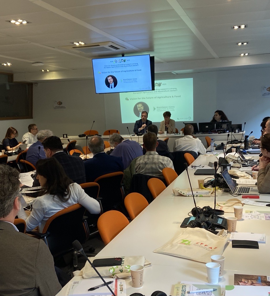 European Livestock Voice (@livestockvoice) on Twitter photo Pleased to be presenting the work of European Livestock Voice at the <a href="/EFFAB_FABRETP/">EFFAB & FABRE TP</a> AGM today:
How can Balanced Breeding support a strong European Agriculture and Aquaculture sector Pleased to be presenting the work of European Livestock Voice at the <a href="/EFFAB_FABRETP/">EFFAB & FABRE TP</a> AGM today:
How can Balanced Breeding support a strong European Agriculture and Aquaculture sector