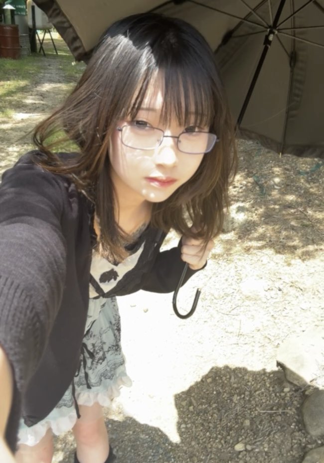 ini (@in2lxq) on Twitter photo 