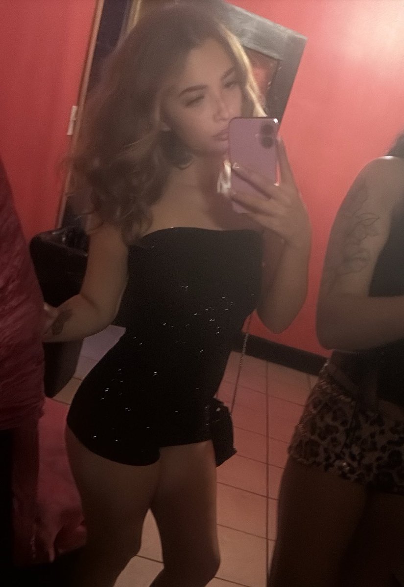 cupiddleo's tweet image. ain’t been on here in a min what yall been up to🥰 welcome new people 🩷