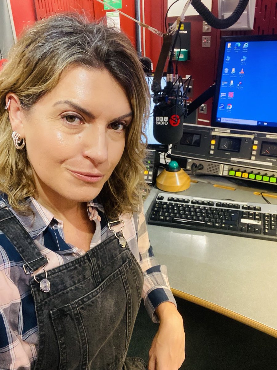 Georgia Mann (@manngeorgia) on Twitter photo Morning! No idea why I’ve dressed as a farmer today but do join us <a href="/BBCRadio3/">BBC Radio 3</a> 9.30 for some of Wagner’s Lohengrin, the Romance from The Gadfly & Elisabeth Jacquet de la Guerre’s Sleep from her Cantata Judith is in the Playlister 📻🎶❤️🎺🎻 Morning! No idea why I’ve dressed as a farmer today but do join us <a href="/BBCRadio3/">BBC Radio 3</a> 9.30 for some of Wagner’s Lohengrin, the Romance from The Gadfly & Elisabeth Jacquet de la Guerre’s Sleep from her Cantata Judith is in the Playlister 📻🎶❤️🎺🎻