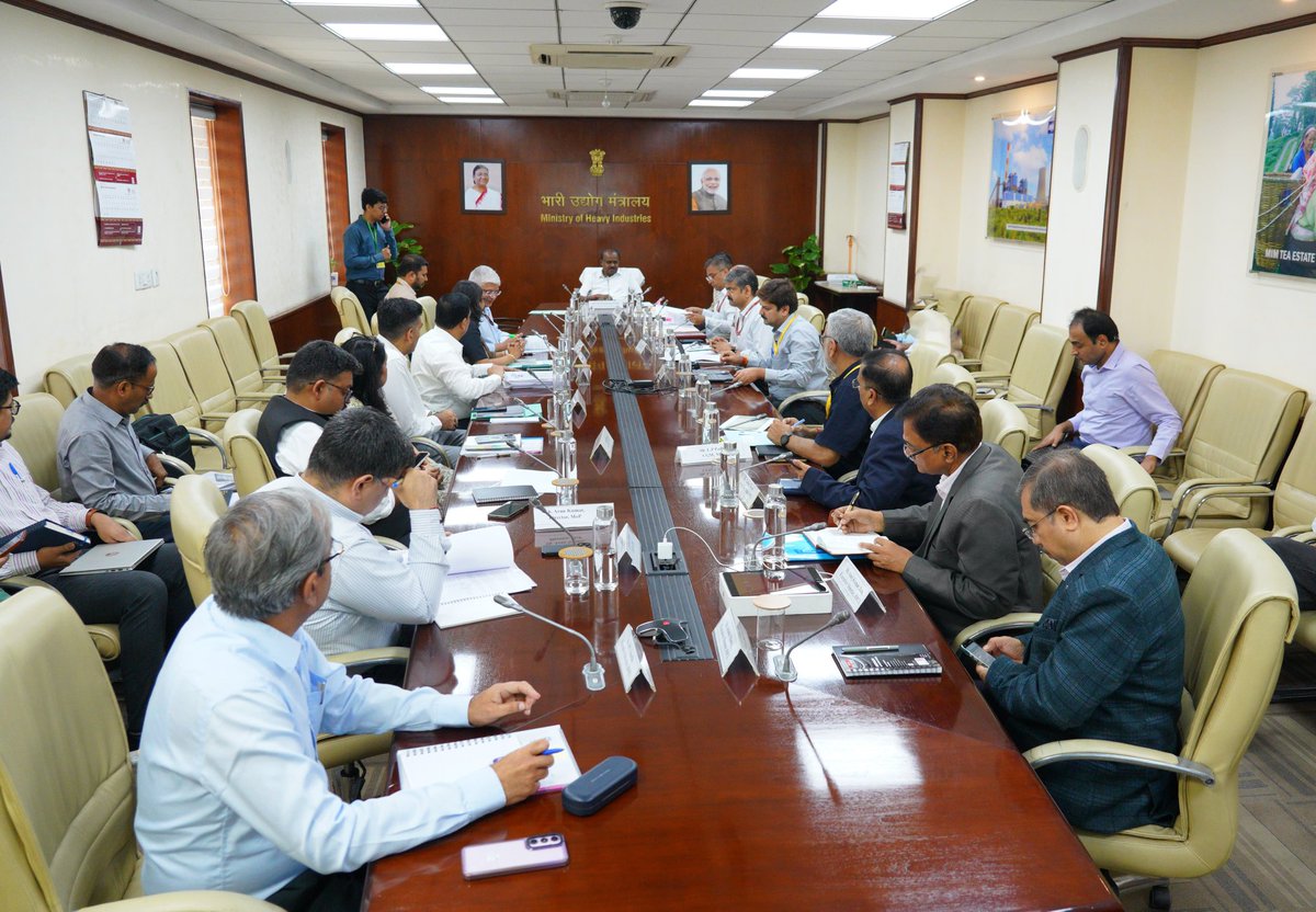 hd_kumaraswamy's tweet photo. Chaired inter-ministerial meeting with senior officials from @PetroleumMin, @MORTHIndia & @MHI_GoI to review and fast-track the expansion of EV charging infrastructure across the country.

Under the visionary leadership of Hon’ble PM Shri @narendramodi avaru, the PM E-Drive scheme is transforming India’s mobility landscape. With an outlay of ₹2,000 crore, the scheme will establish 72,000 EV charging stations nationwide. We are committed to building a robust, accessible and future-ready EV ecosystem to ensure energy security, reduce carbon footprint, and empower citizens through green transport. ⚡🇮🇳

#PMEDrive #GreenMobility #EVRevolution #SustainableTransport #EnergySecurity #EVIndia #TransformingIndia #NetZero2070 #MakeInIndia 
@PMOIndia