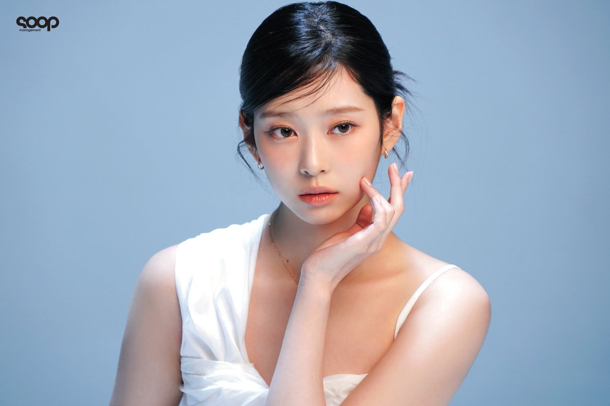 민주가 민주한 와나프 광고 촬영 현장 비하인드 공개-!
김민주가 예뻐도 너무 예쁘잖아요〰️

#광고 #김민주 #kimminju #와나프 #WANAF #매니지먼트숲 #managementsoop