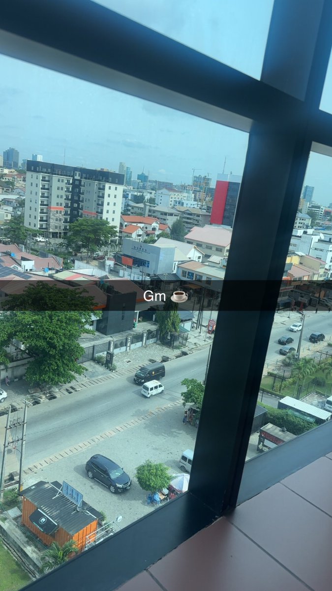 Gmonad to those that still gmonad 💜

Stepped out today 🫣 

Who else would rather be indoors?
