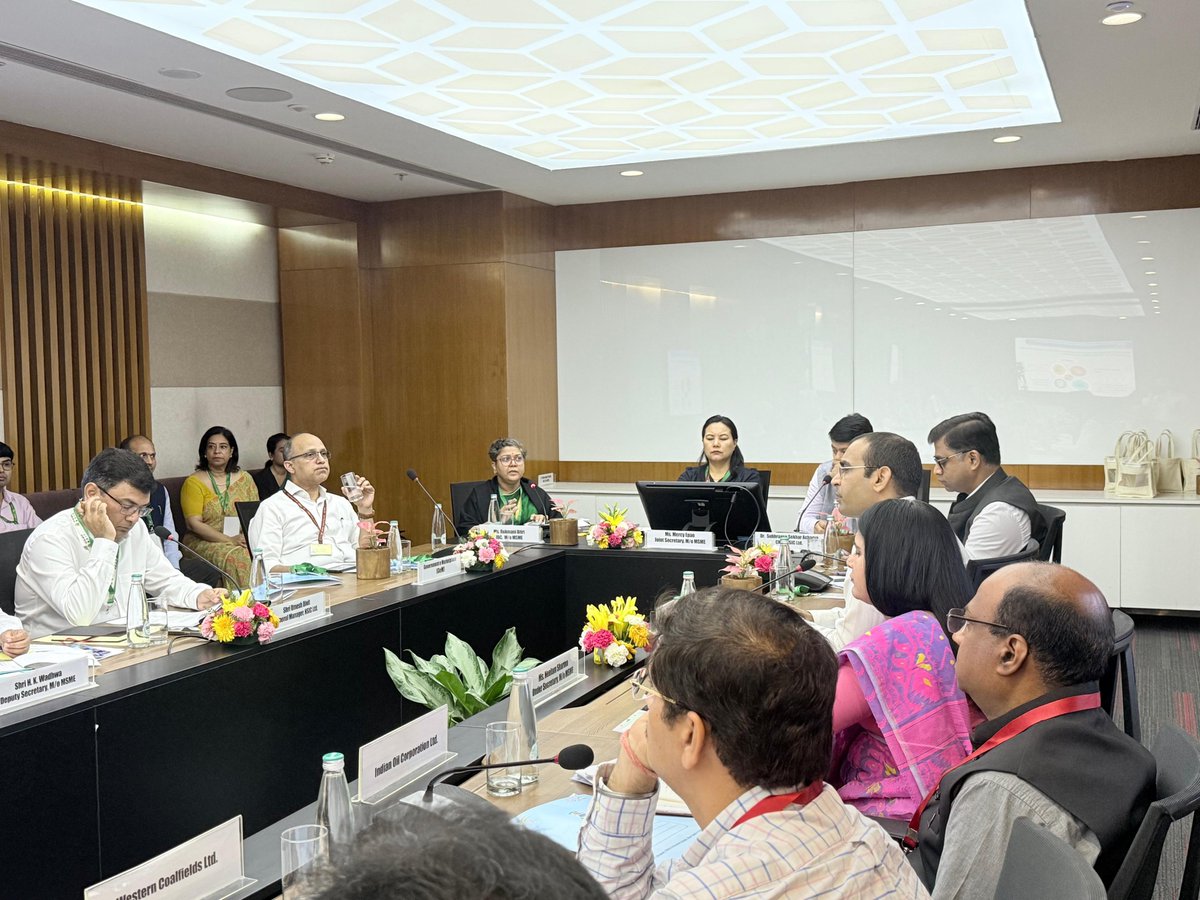 Mr. M R. Meena, Director, Department of Public Enterprises in his  remarks highlighted the  support required from all the stakeholders to achieve the mandate of 4% procurement from SC/ST owned MSEs and 3% from women owned MSEs under the Public Procurement Policy. 

#MSME #MSMEs