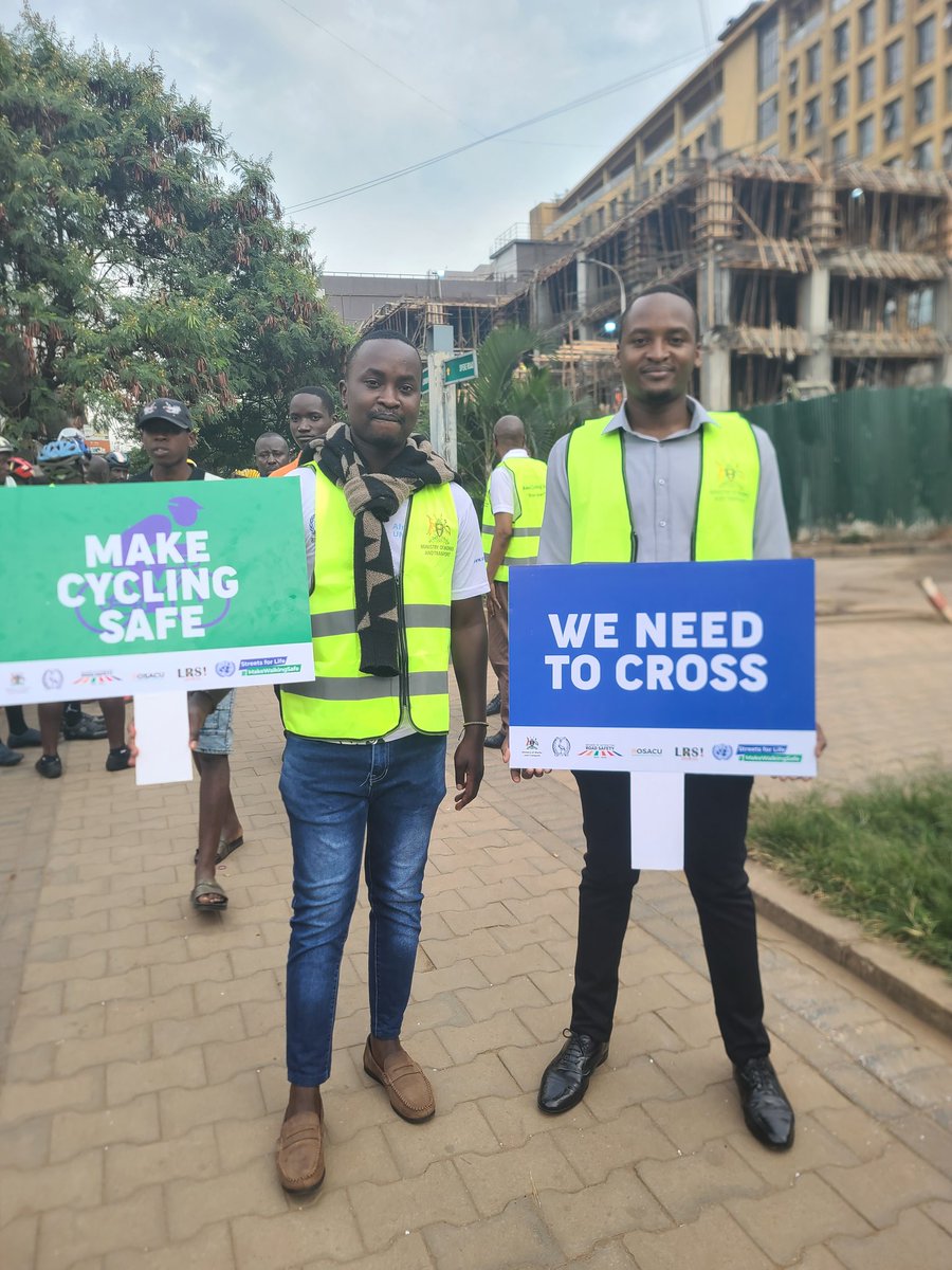 Promoting safe walking &amp; cycling = healthier people, cleaner air, safer streets, &amp; stronger communities.
Let’s build cities where even kids can walk safely to school &amp; cyclists don’t risk their lives.
#ActiveTransport #SafeStreets #CleanAir #HealthierCities
#makewalkingsafe