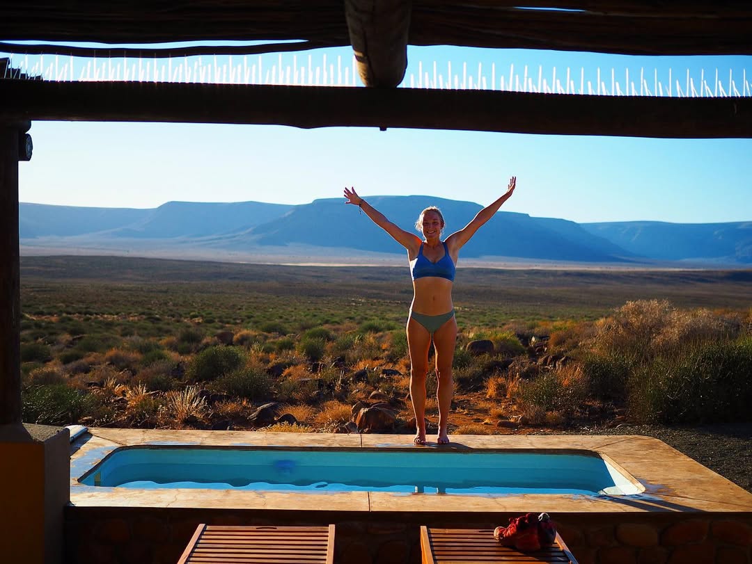 If solitude had a postcode, it would be #TankwaKarooNationalPark. 

A photographer’s dream and a stargazer’s haven, this stark, surreal landscape in the Northern Cape offers silence like no other. Come for the peace. Stay for the stars: rb.gy/pf43ru