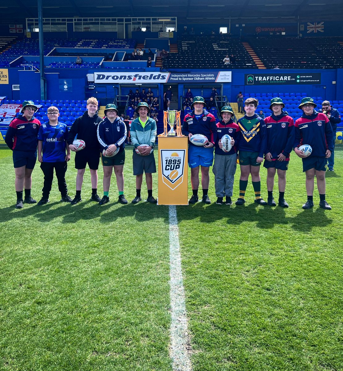 A big thank you to our amazing mascots and ball team for their help on matchdays!  

If you'd like to get involved, please contact our Safeguarding Officer at natalie.howarth@roughyeds.co.uk.

#strongertogether