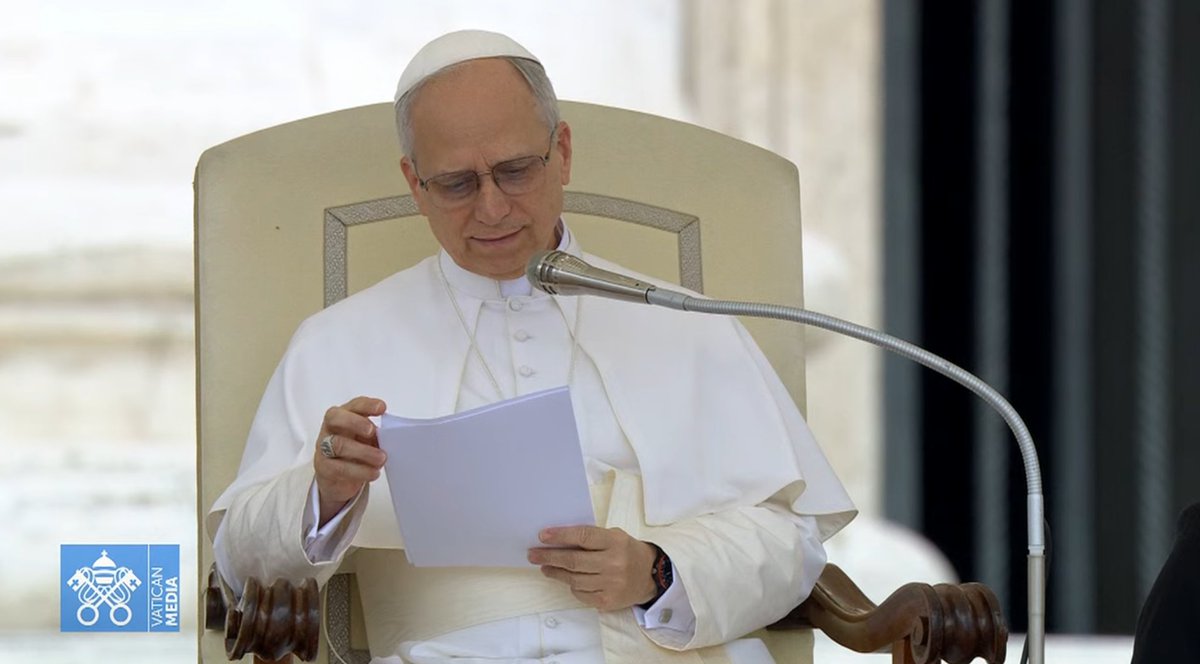 "Me alegra darles la bienvenida en mi primera audiencia general. Retomo el ciclo de catequesis jubilares sobre el tema «Jesucristo, nuestra esperanza», iniciado por el Papa Francisco". #PapaLeónXIV