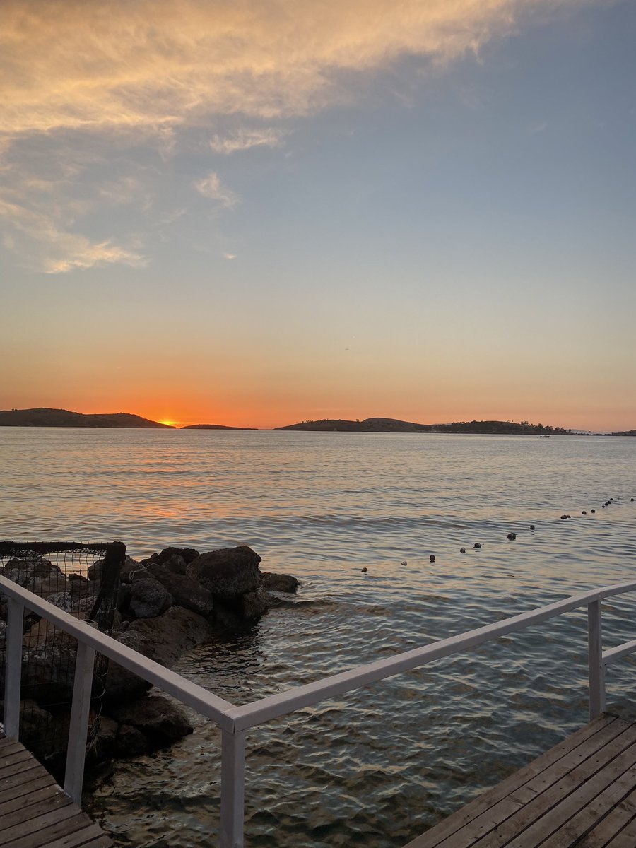 Melisa (@melisaatopcuu) on Twitter photo 