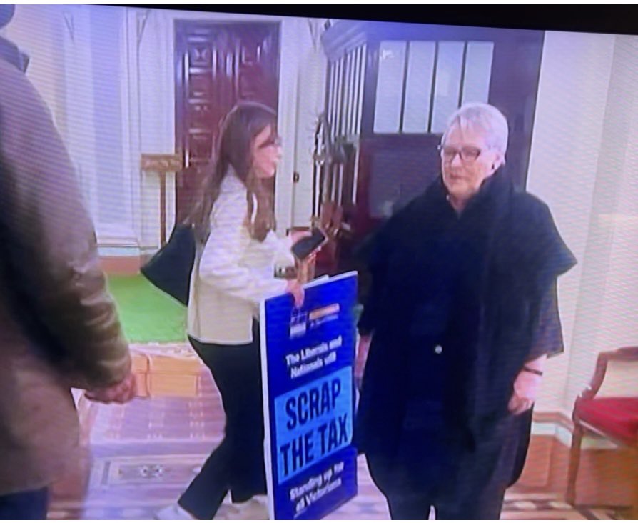 Commoncents21's tweet image. Bev, Your stunts STINK. You let unauthorised people into Parliament House through a secure entrance. Your leader Brad Battin said he didn’t know about this stunt but has given you a licence to continue gaslighting Victorians.

Don’t waste taxpayers’ money. Grow up or PO.