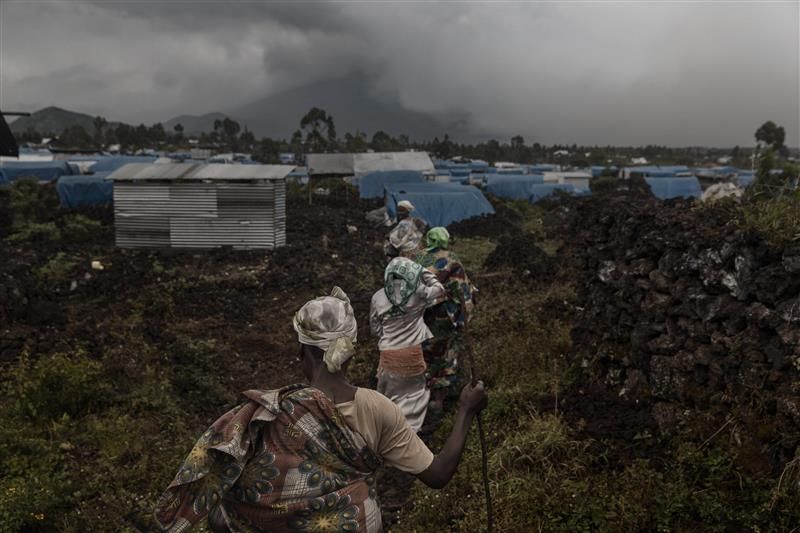 avsi_drcongo's tweet image. Depuis que l'AFC/M23 a pris le contrôle de #Goma en janvier, des familles sont retournés dans leurs villages comme Masisi et Rutshuru, quelques-uns ont trouvés leurs maisons détruites, et sans services.
@FondazioneAVSI oriente son soutien vers leur lieu de réinstallation.