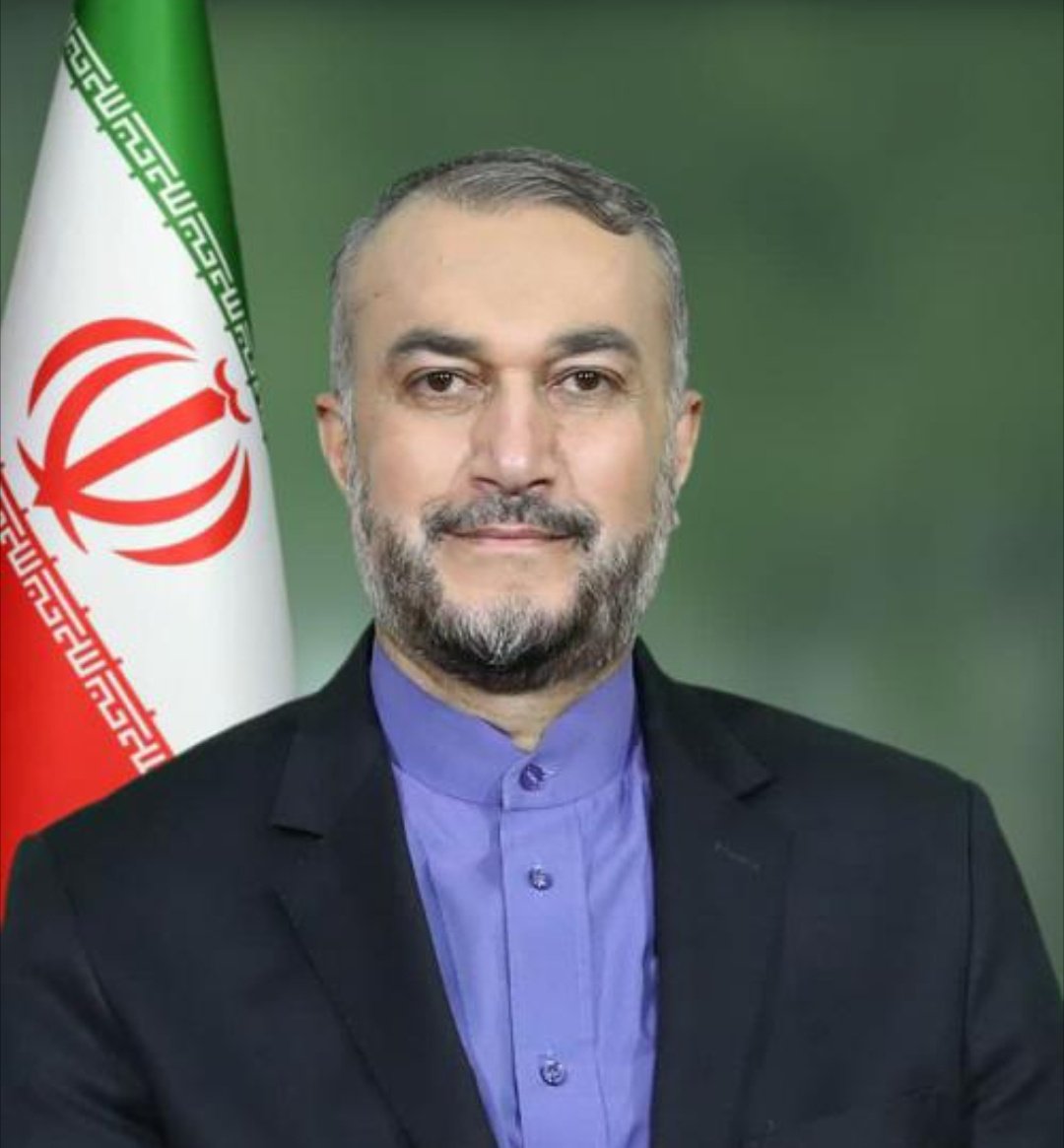 فراموش شدی
چون دقیقا هیچ گوهی نبودی !
#هلیکتلت