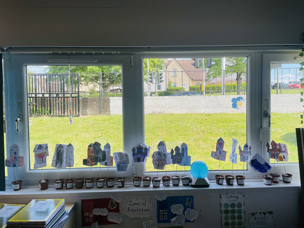 AddiewellPS's tweet image. P1 are excited to have butterflies - we are still caring for our one remaining caterpillar! We have been learning what living things need &amp;amp; planted our very own beanstalks yesterday - we have placed one in the dark, one in the cold &amp;amp; one without water - what will happen??