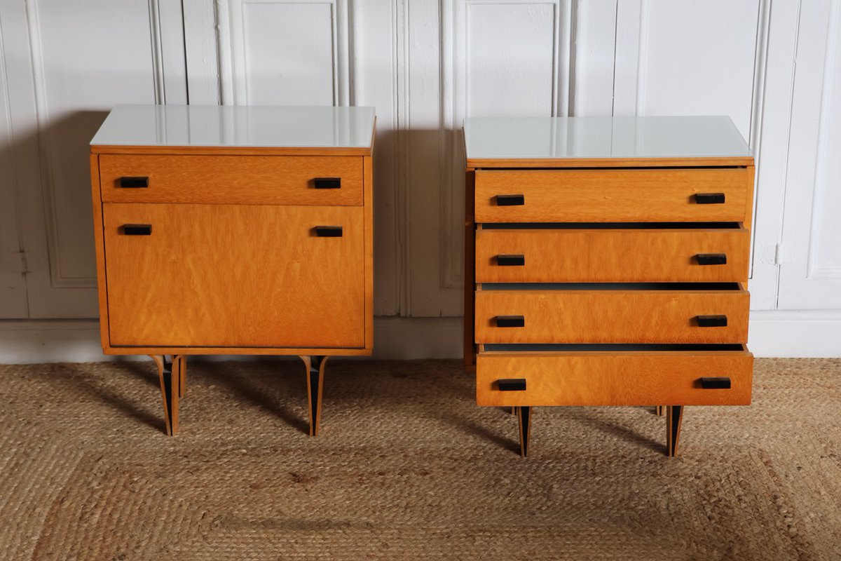 BrownriggUK's tweet image. Stylish Pair of Mid 20th Century Bedside Tables

tinyurl.com/mxeskk5y

#bedsidetable #antiquebedsidetable #pairoftable #antiquetable