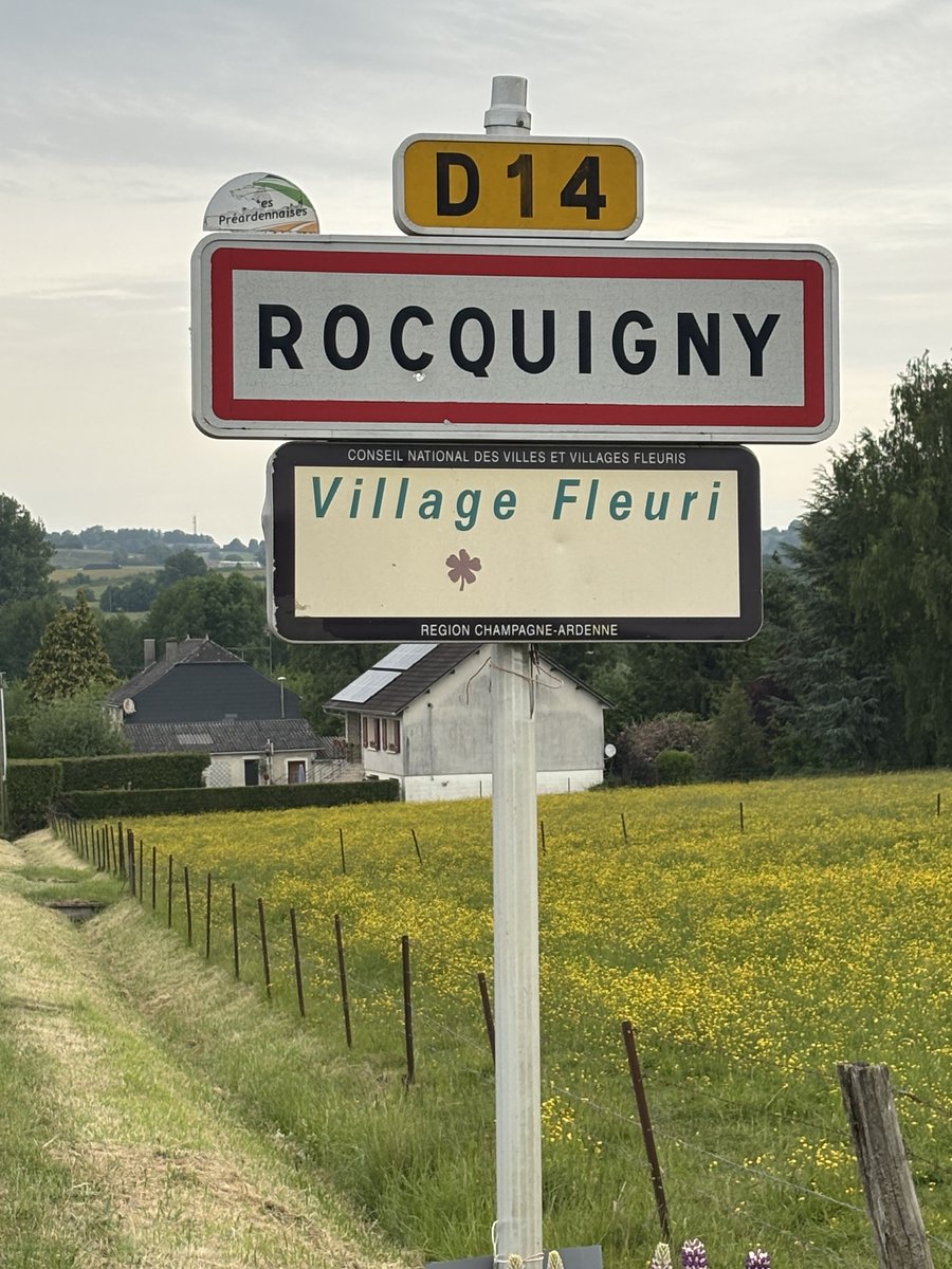 LosangeFibre's tweet photo. [PERMANENCE OPÉRATEURS]
📢 Notre tournée des permanences fibre se poursuit !

Nos équipes et notre opérateur partenaire @OrangeGrandEst vous donnent RDV à Rocquigny et Rethel pour répondre à vos questions sur la #fibre et l'arrêt du cuivre

#ardennes #adsl https://t.co/wn6RigLw69